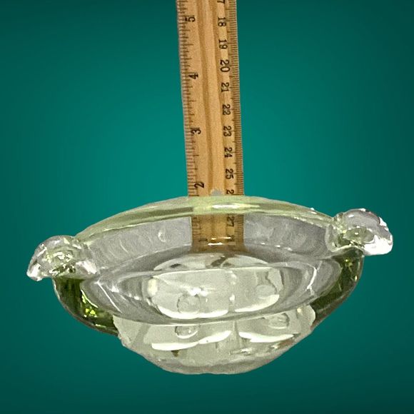 Vtg St Clair Glass Paperweight Ashtray White Trumpet Flowers Controlled Bubbles - Picture 16 of 16